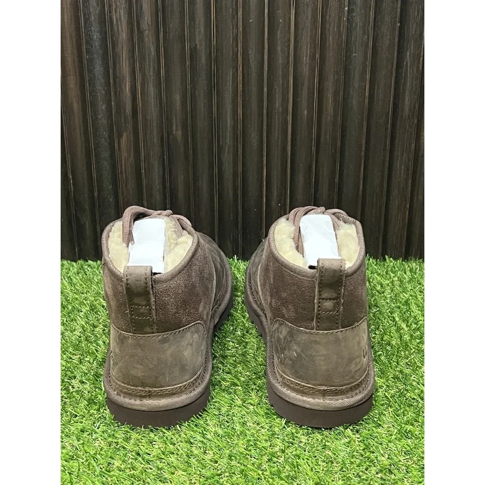 Size 8 - UGG Neumel Distressed Mens Brown Leather Chukka Boots Shearling 1163110